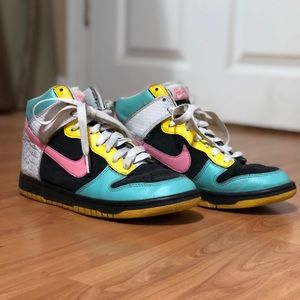 Nike high tops sneakers